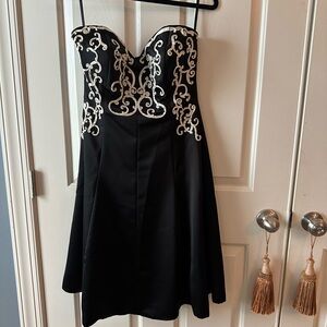 New White House Black Market Strapless Sweetheart A-line Butter Soft Silk Dress